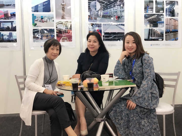 金亨木業(yè)有限公司,清水模板,覆膜板,膠合板,建筑模板